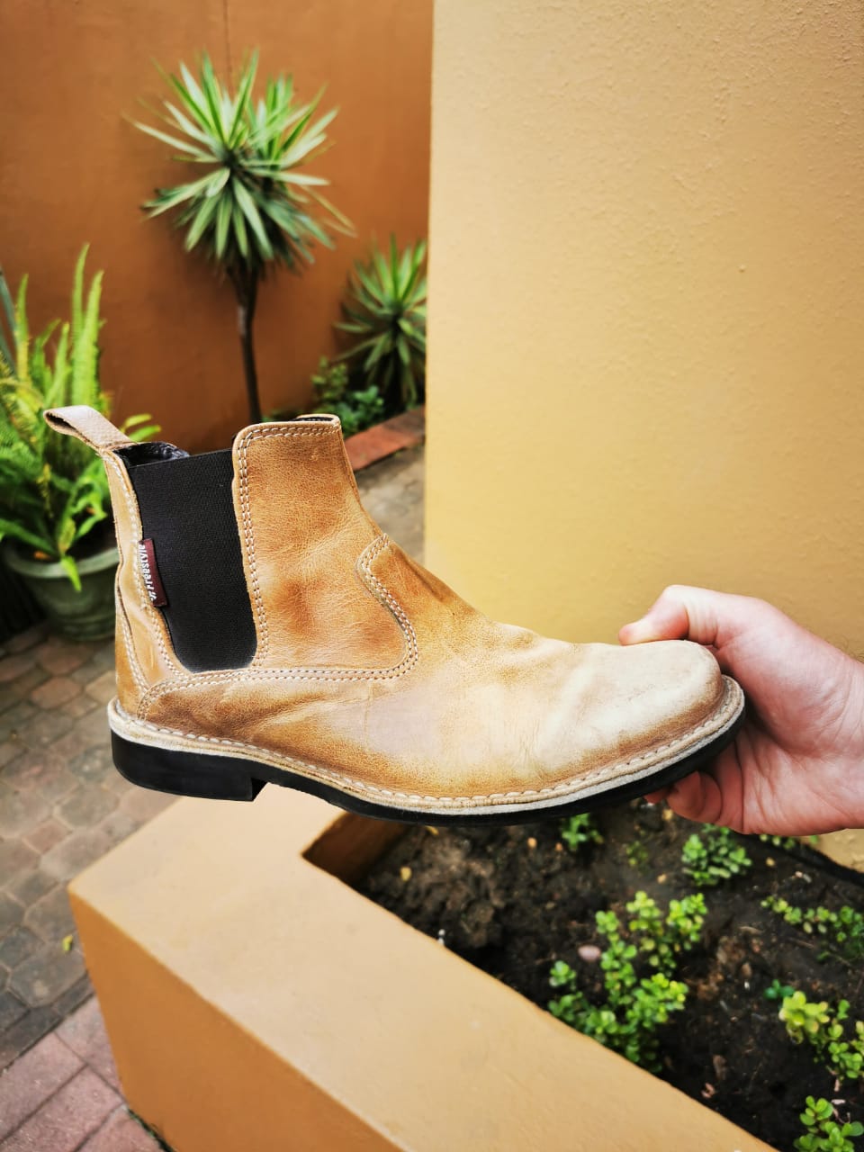 Ruan Men's Premium Leather Veldskoen Boot - Freestyle SA Proudly local leather boots veldskoens vellies leather shoes suede veldskoens