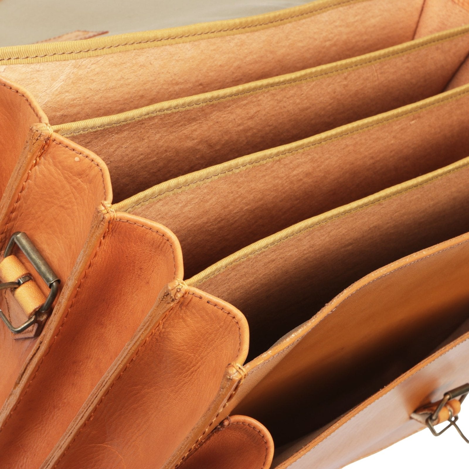 Scholar School Edition vegetable-tanned leather satchel - Freestyle SA Proudly local leather boots veldskoens vellies leather shoes suede veldskoens