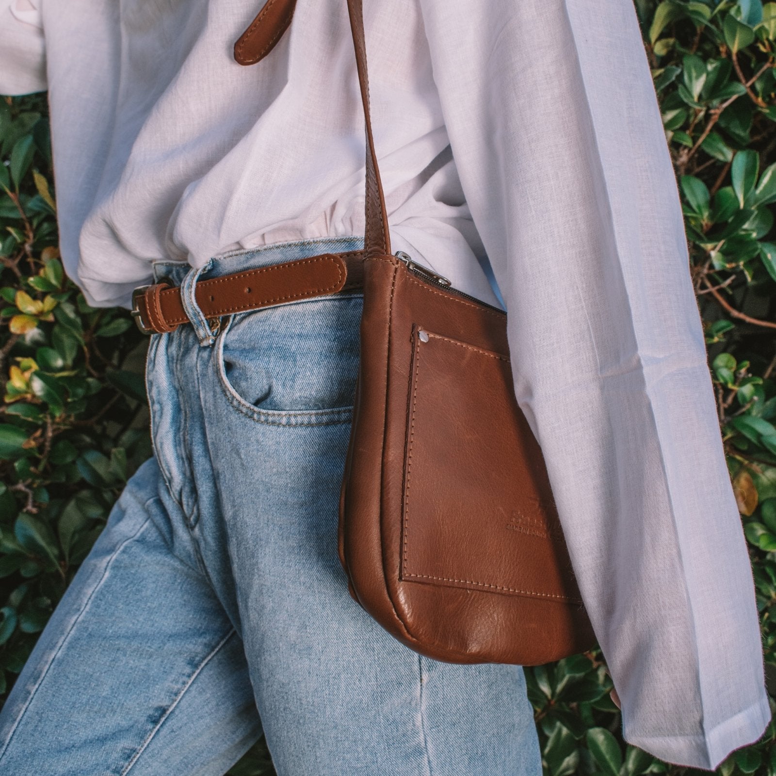 Tayla Essential Leather Handbag - Freestyle SA Proudly local leather boots veldskoens vellies leather shoes suede veldskoens